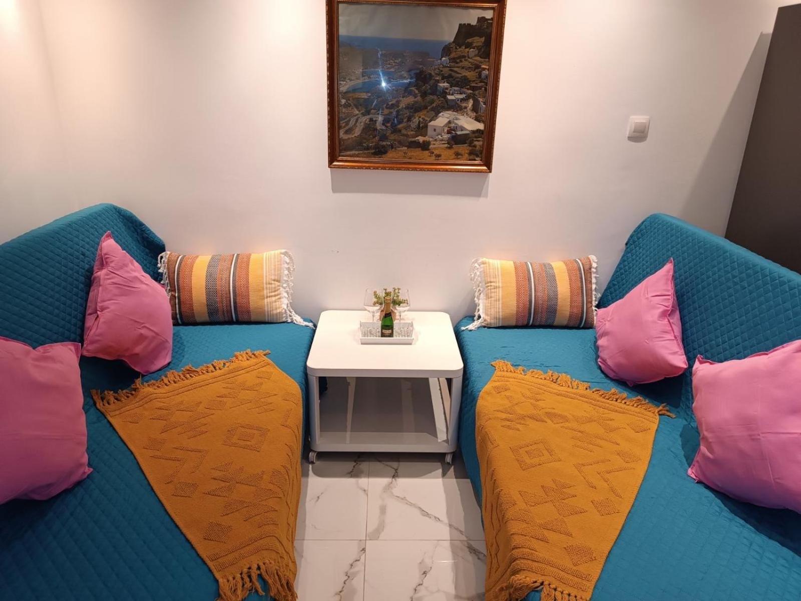Giannis Apartment Atene Esterno foto