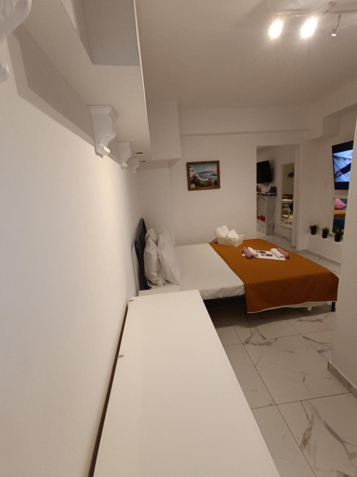 Giannis Apartment Atene Esterno foto