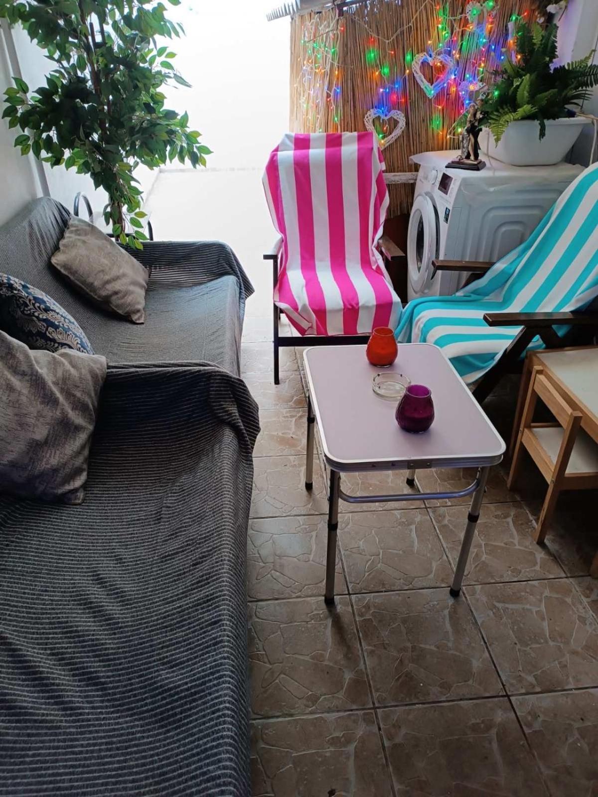 Giannis Apartment Atene Esterno foto